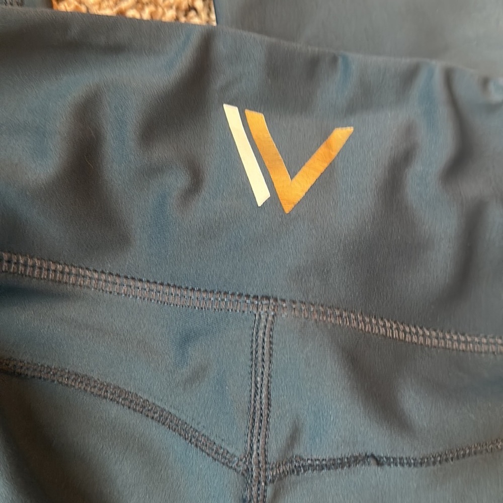 VullSport Low Rise full length leggings Size Medium
